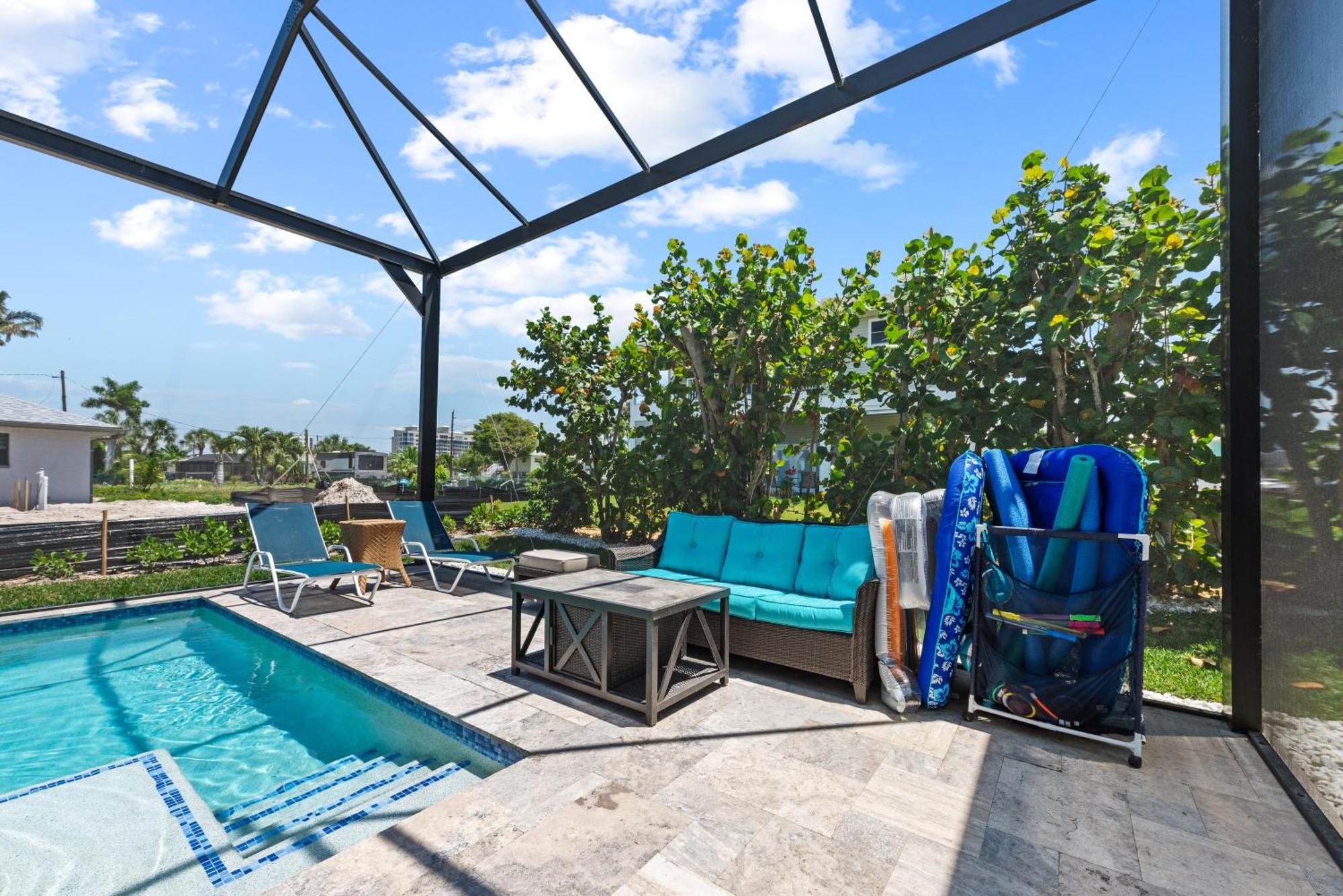 Heated Pool Home Steps To The Beach フォートマイヤーズビーチ エクステリア 写真